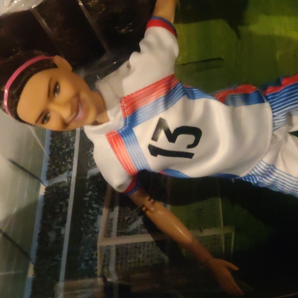Toy Barbie Collection Alex Morgan Doll women’s Soccer Player - Picture 2 of 6